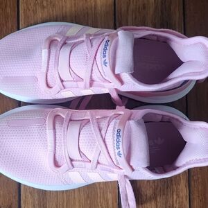 Adidas Women's New U_Path Run Pink Sneakers Size 7